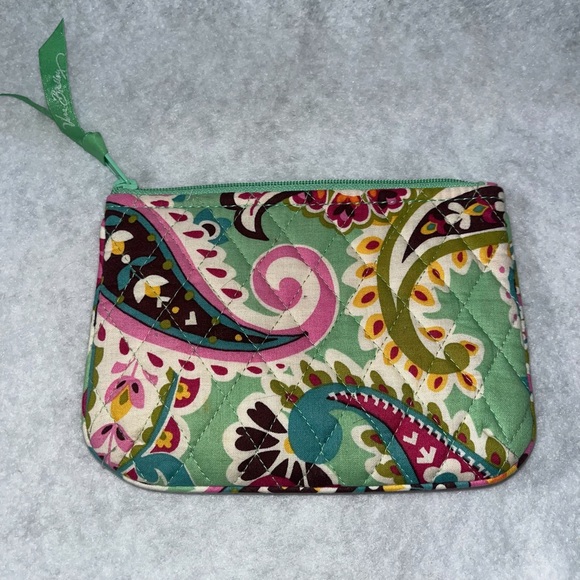 Set of 4 Vera Bradley bags with a variety of sizes - Picture 7 of 16